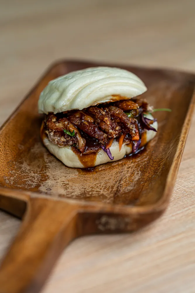 Bao al vapor relleno a elegir en Kiu Nam, restaurante vietnamita en Barcelona