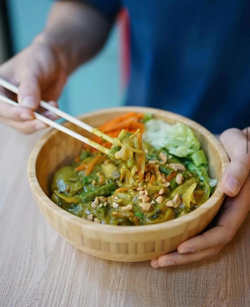 Verduras al curry con leche de coco en Kiu Nam, restaurante vietnamita en Barcelona